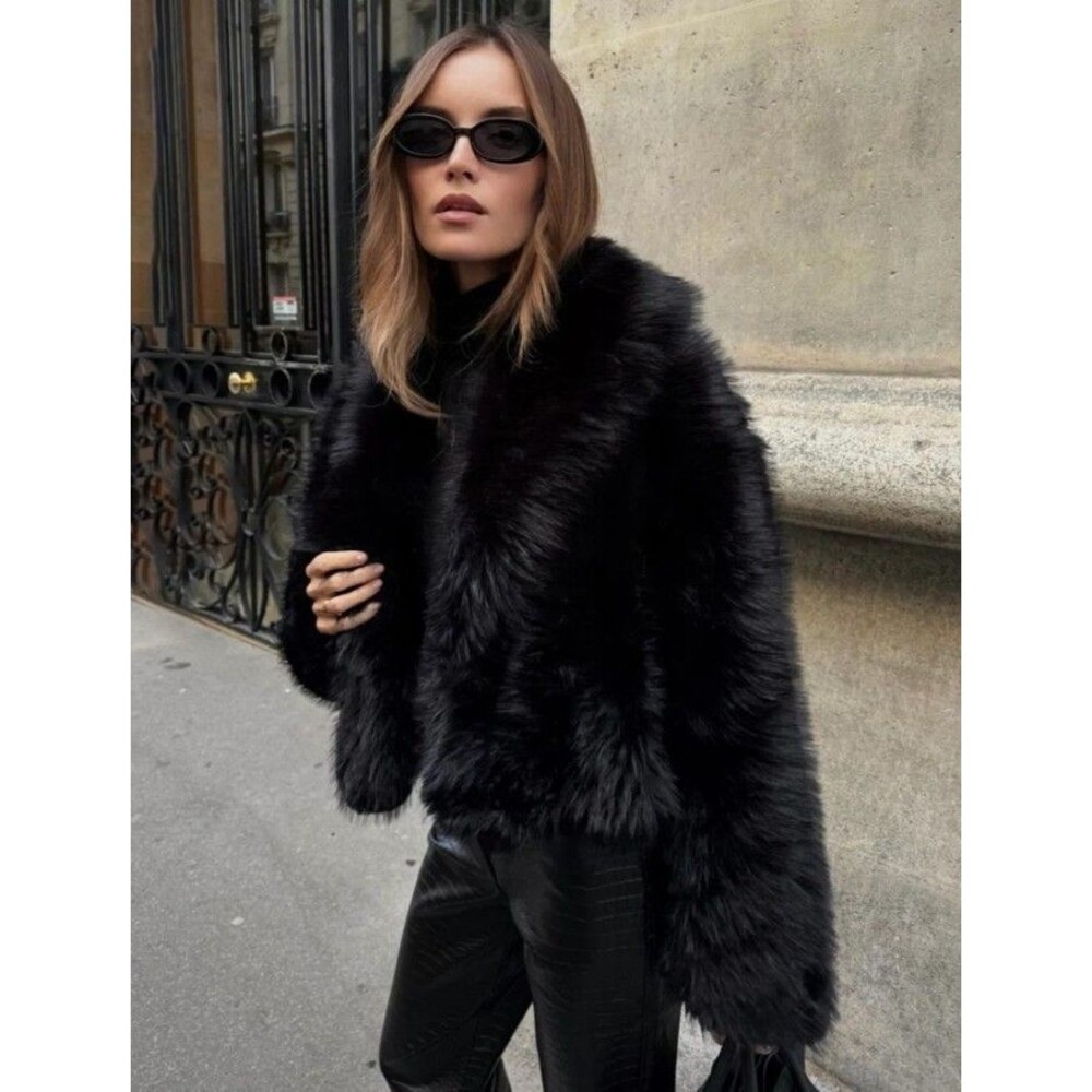 NWT Commense Black Faux Fur Jacket Cropped Plush Coat Glam Luxury Medium SOLDOUT - Picture 9 of 12